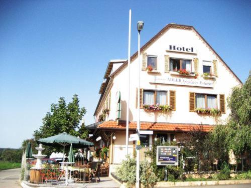 Hotel Adler Aichelberg  Екстериор снимка