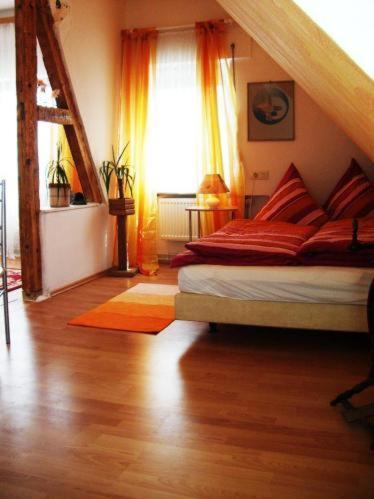Hotel Adler Aichelberg  Екстериор снимка